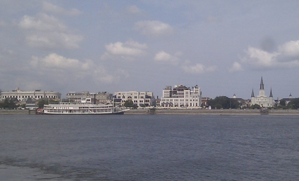View of the French Quarter from across the Mississippi