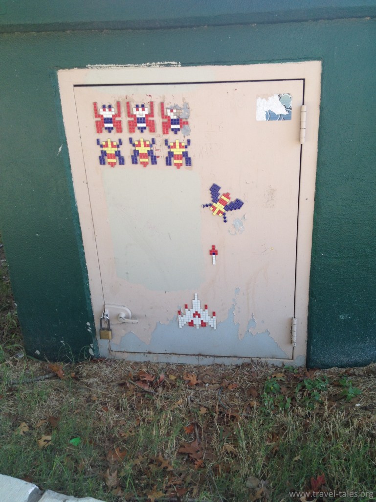 mosaic space invaders